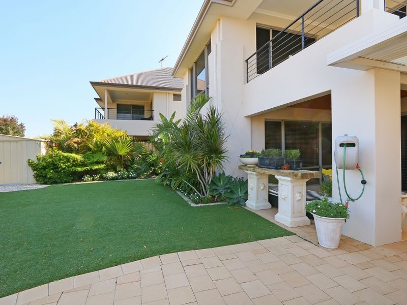 27 Linkwater Pass, Southern River WA 6110