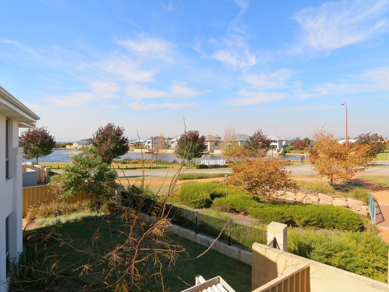 27 Linkwater Pass, Southern River WA 6110