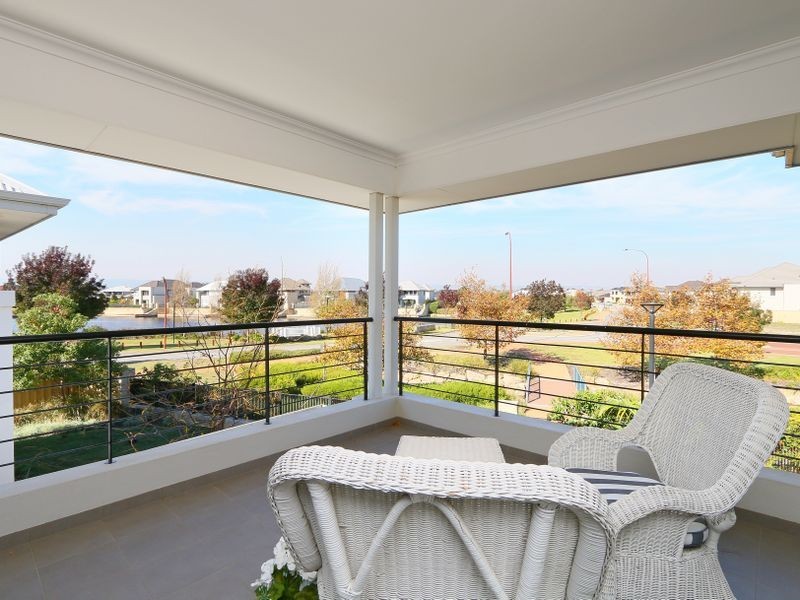 27 Linkwater Pass, Southern River WA 6110