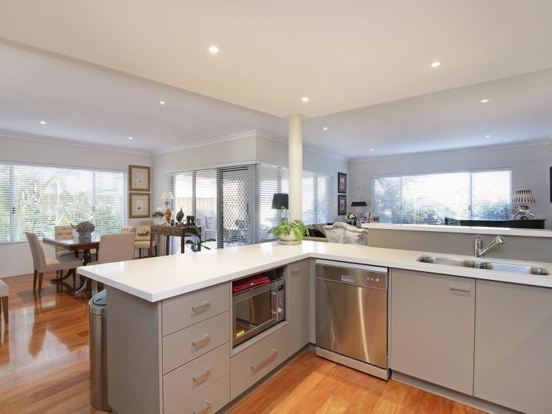 27 Linkwater Pass, Southern River WA 6110