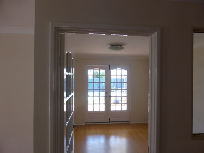 19 Tarragon Place, Thornlie WA 6108