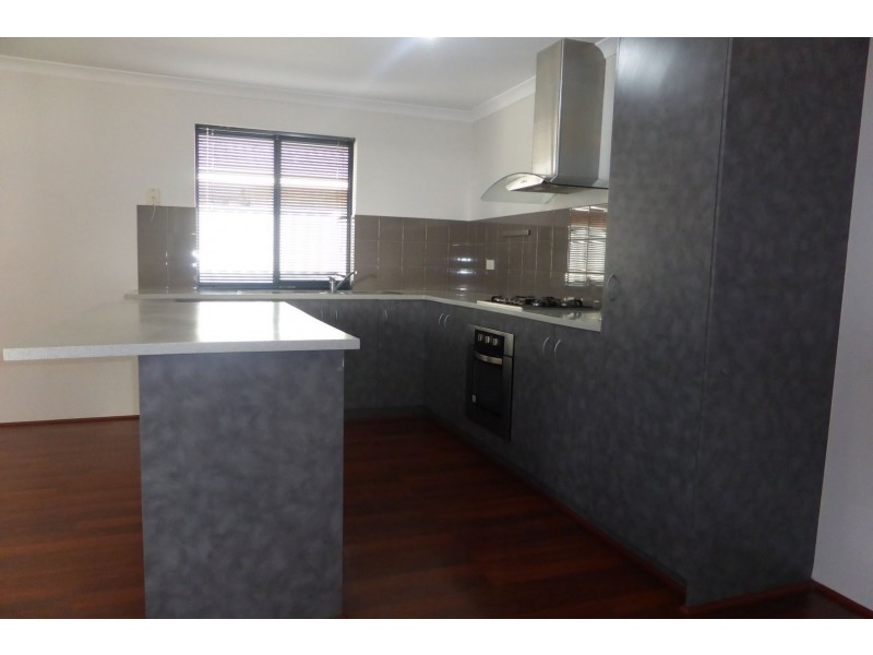 6 Archdale Loop, Piara Waters WA 6112