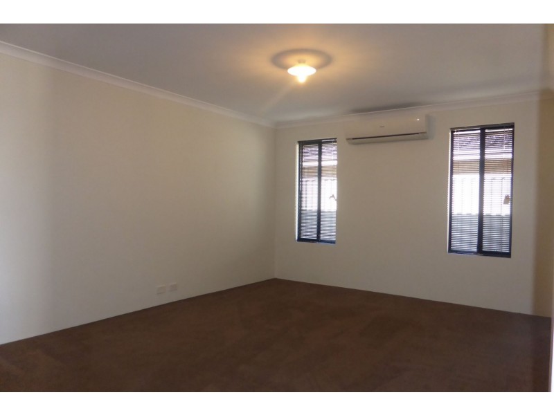 6 Archdale Loop, Piara Waters WA 6112