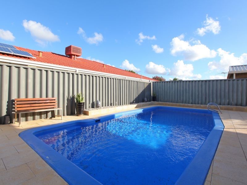 8 Laurel Court, Thornlie WA 6108