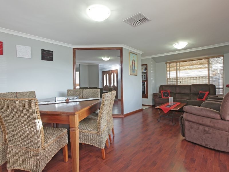 8 Laurel Court, Thornlie WA 6108