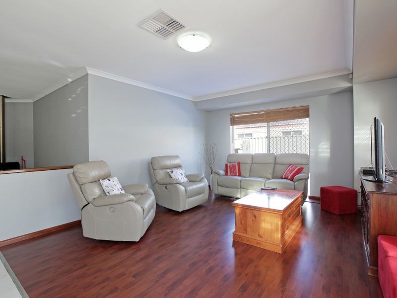 8 Laurel Court, Thornlie WA 6108