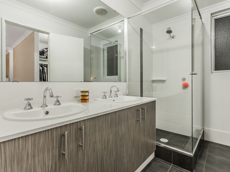 165 Honeywood Avenue, Wandi WA 6167