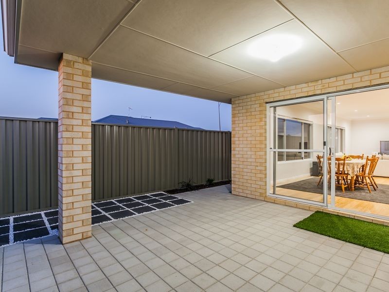 165 Honeywood Avenue, Wandi WA 6167