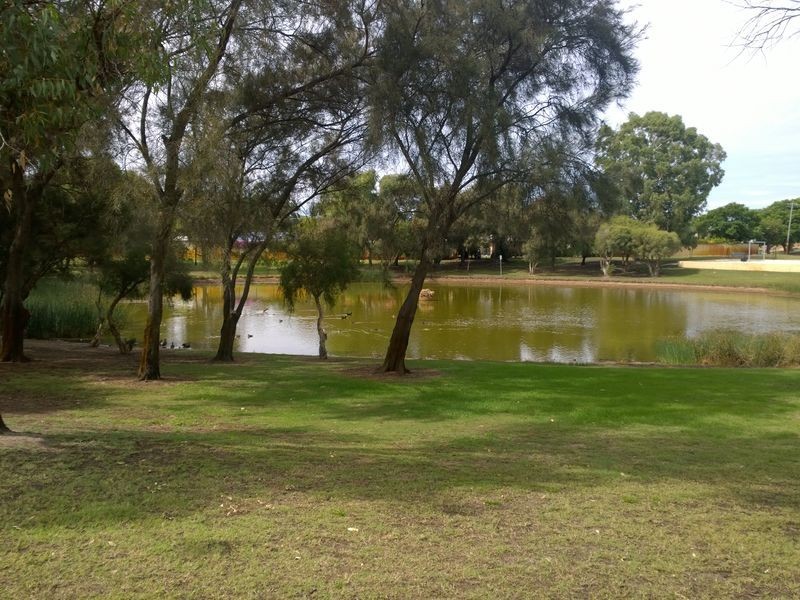 11 Breeze Court, Gosnells WA 6110