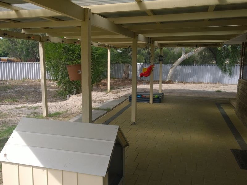 11 Breeze Court, Gosnells WA 6110