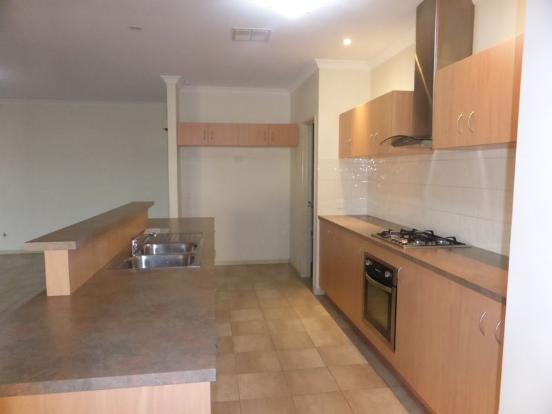 36 Bristle Avenue, Southern River WA 6110