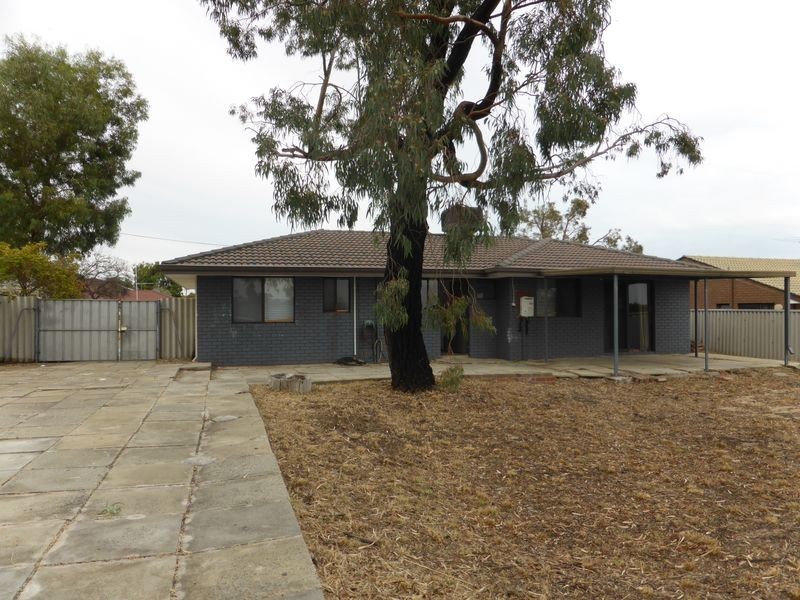 7 Quail Place, Langford WA 6147