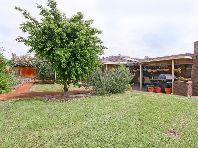 43 Ravenslea Drive, Parkwood WA 6147