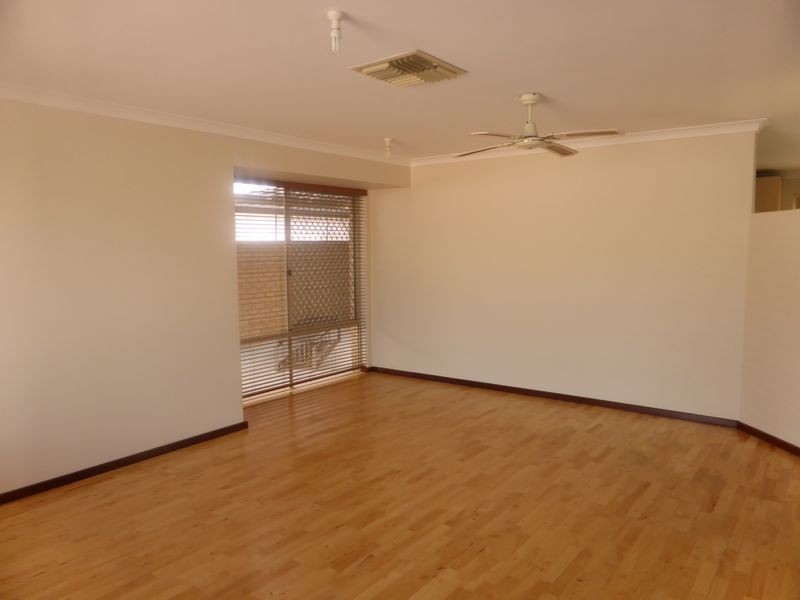 20a Nullagine Way, Gosnells WA 6110