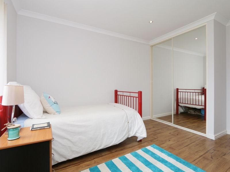 14 Oakleigh Pass, Harrisdale WA 6112