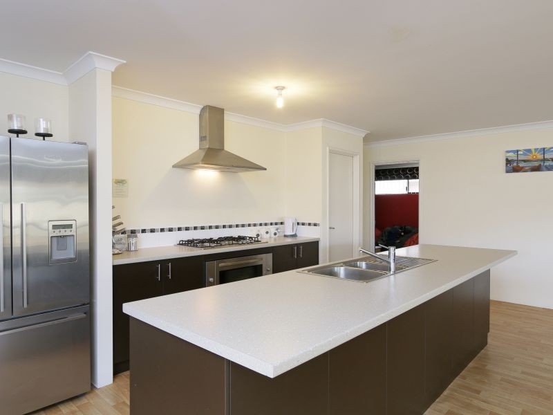 24 Darkin Drive, Gosnells WA 6110