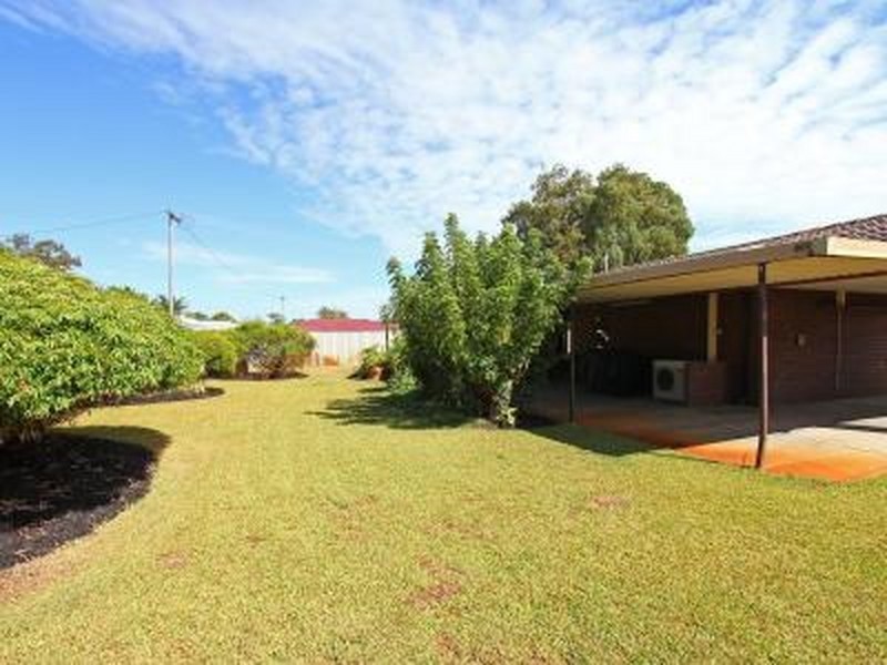 54 Lyrebird Way, Thornlie WA 6108
