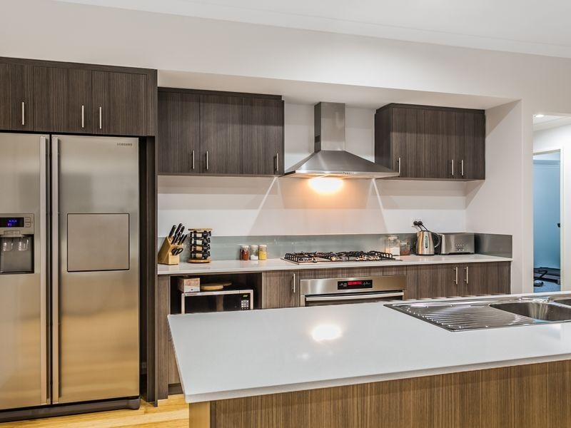 165 Honeywood Avenue, Wandi WA 6167