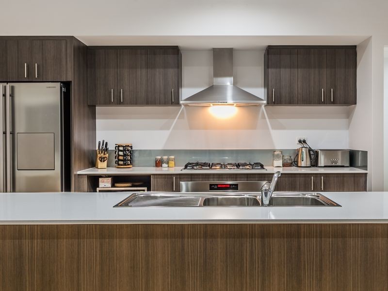 165 Honeywood Avenue, Wandi WA 6167