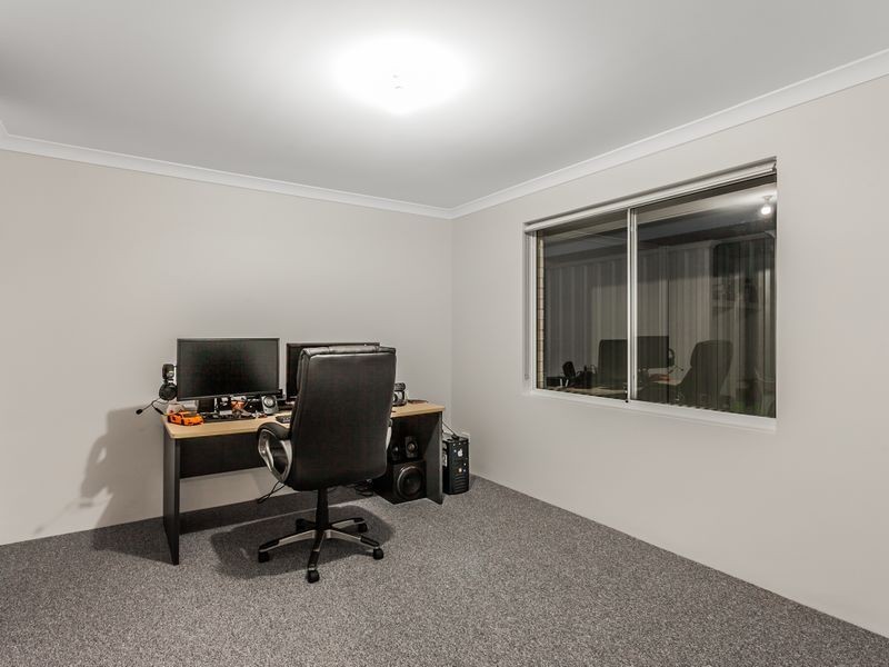 165 Honeywood Avenue, Wandi WA 6167