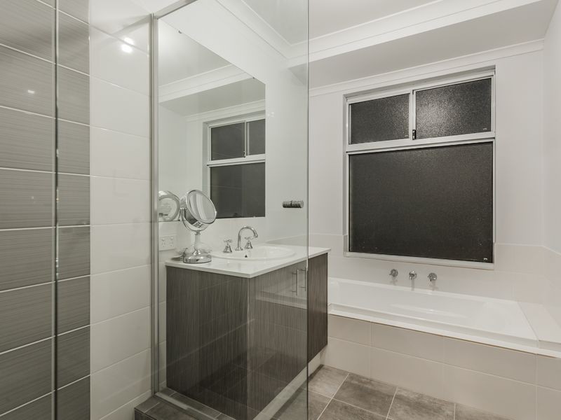 165 Honeywood Avenue, Wandi WA 6167