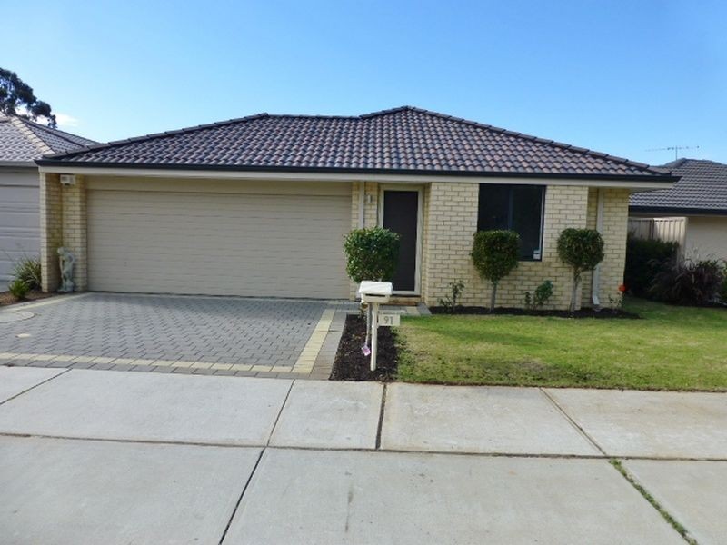 91 Kawana Ave, Maddington WA 6109