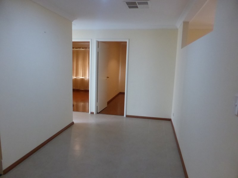 2 Parnell Way, Canning Vale WA 6155