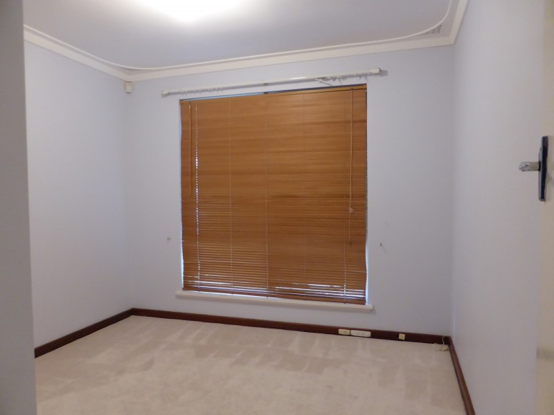 36 Tullamore Avenue, Thornlie WA 6108