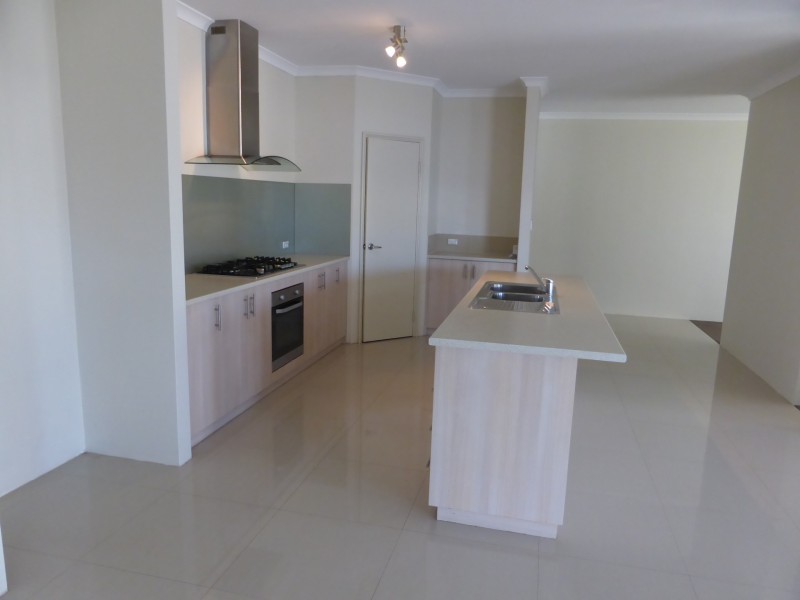 2 Ecru Court, Southern River WA 6110