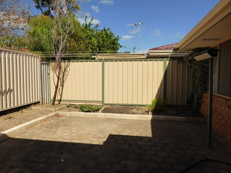 16/6 Lester Drive, Thornlie WA 6108