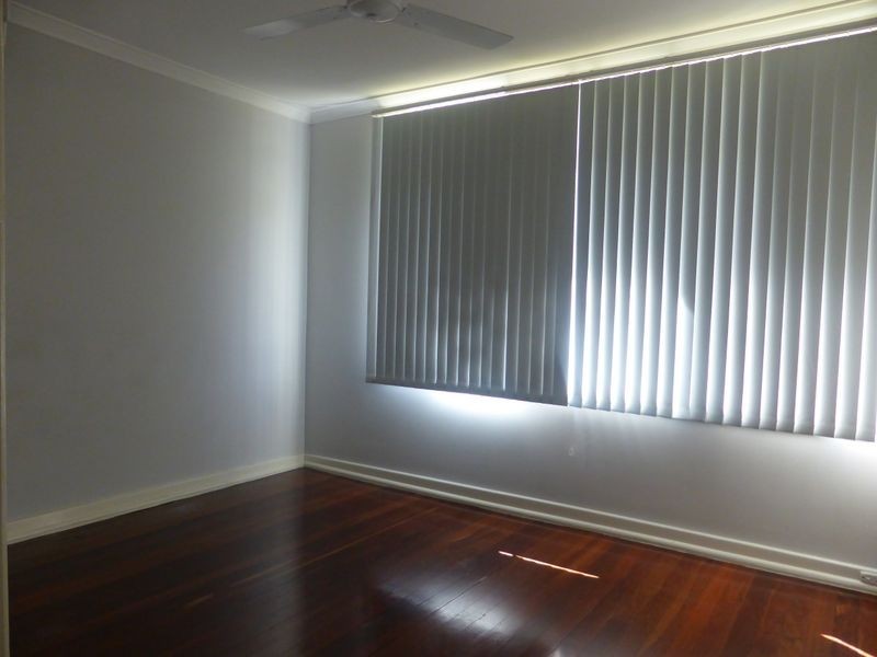 17 Tullamore Avenue, Thornlie WA 6108