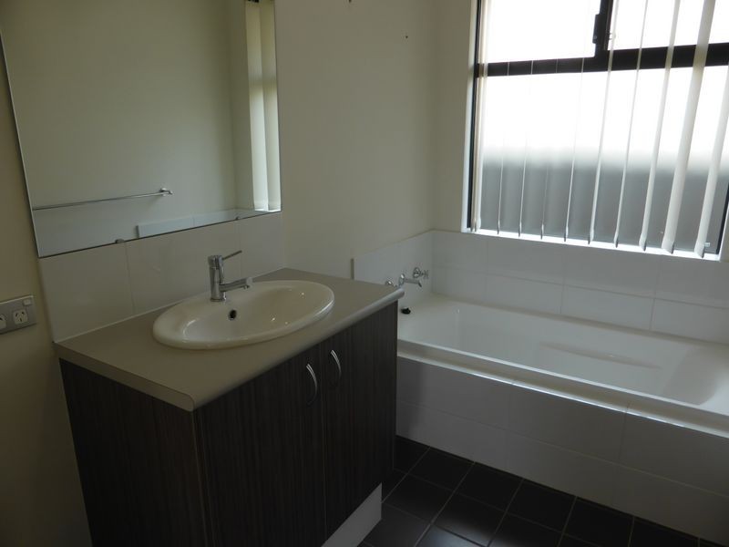 94 Barnevelder Bend, Southern River WA 6110