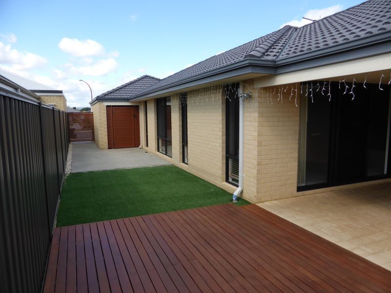 94 Barnevelder Bend, Southern River WA 6110