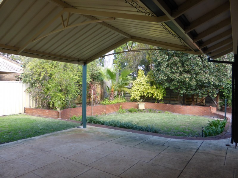 79 Regency Drive, Thornlie WA 6108