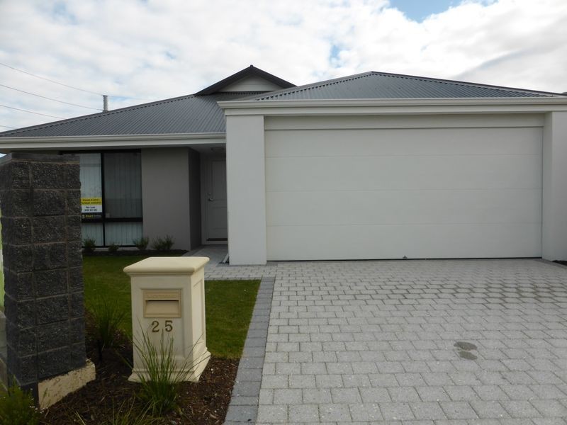 25 Beltana Street, Harrisdale WA 6112