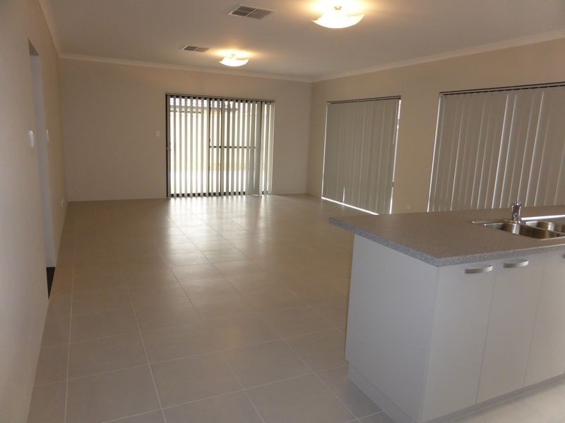 25 Beltana Street, Harrisdale WA 6112