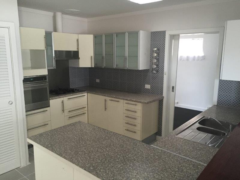 35 Dumsday Drive, Forrestdale WA 6112