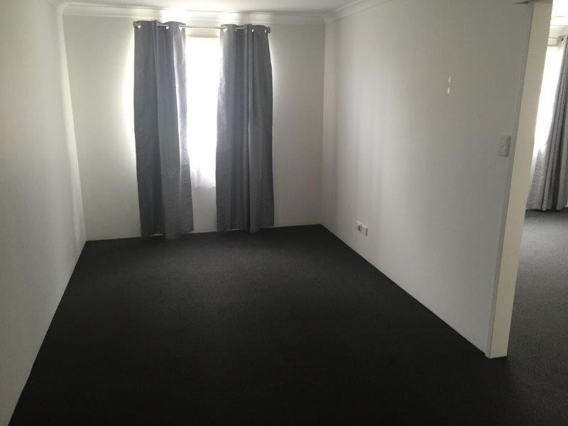 35 Dumsday Drive, Forrestdale WA 6112