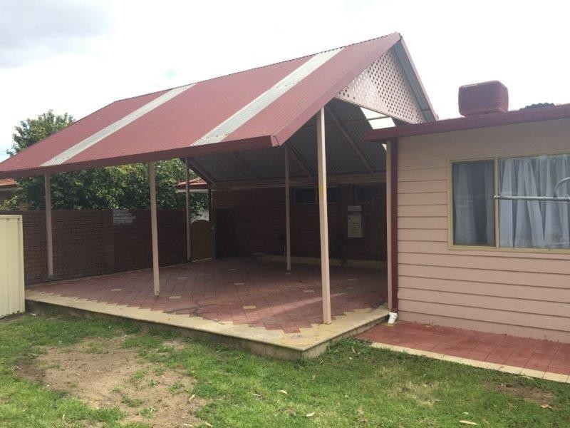 35 Dumsday Drive, Forrestdale WA 6112