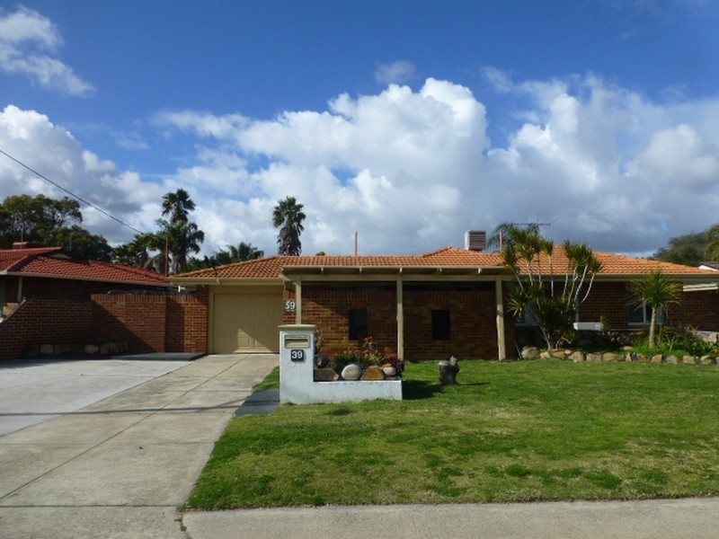 39 Rushbrook Way, Thornlie WA 6108