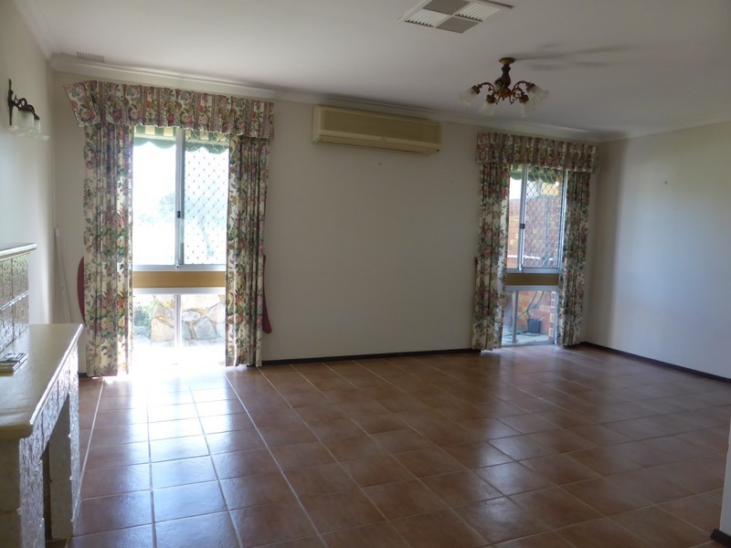 39 Rushbrook Way, Thornlie WA 6108