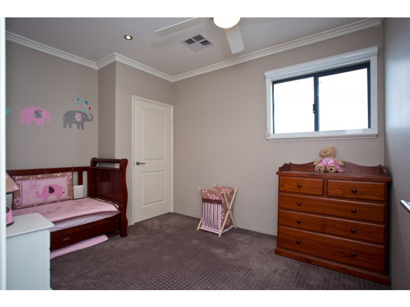 30 Whittaker Turn, Piara Waters WA 6112