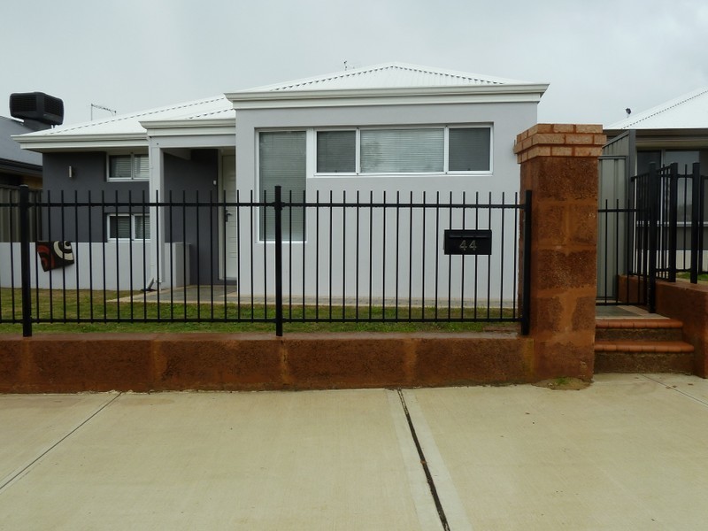 44 Newhaven Parade, Byford WA 6122