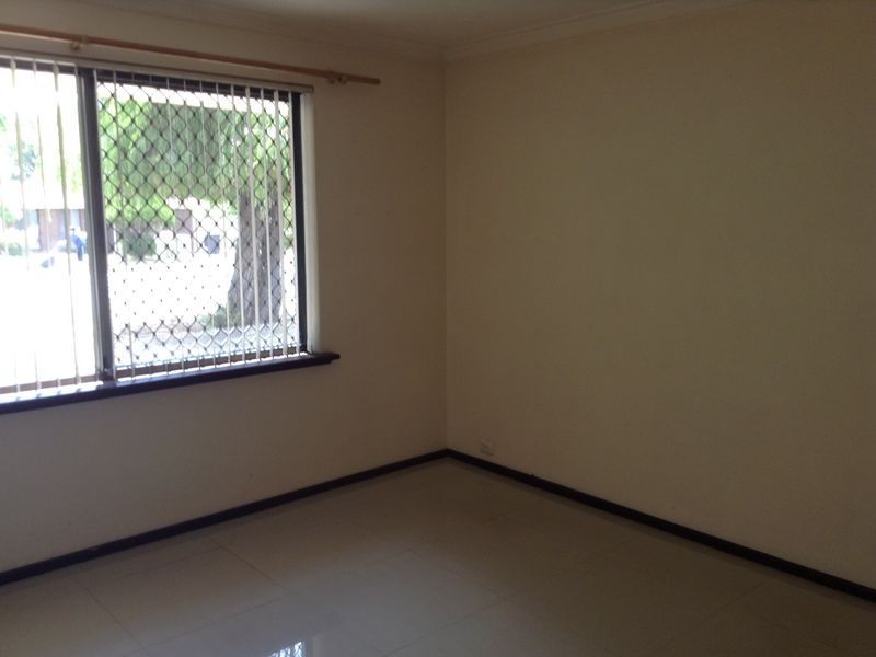 59 Lyrebird Way, Thornlie WA 6108