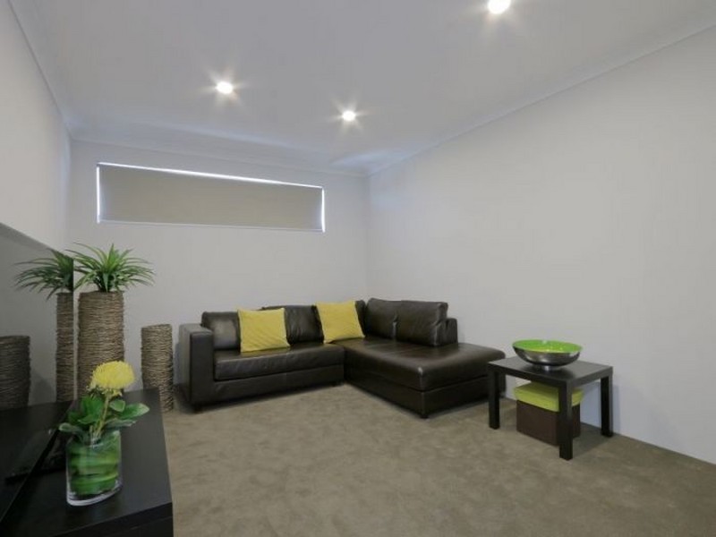7A Wyndham Street, St James WA 6102