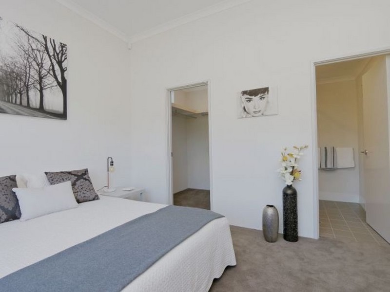 7A Wyndham Street, St James WA 6102