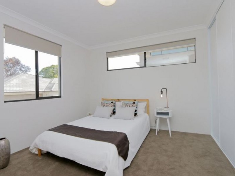 7A Wyndham Street, St James WA 6102