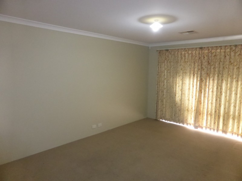 77 Kawana Avenue, Maddington WA 6109