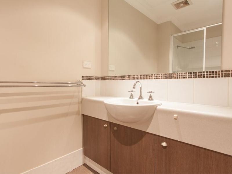 17/6 Ibera Way, Success WA 6164