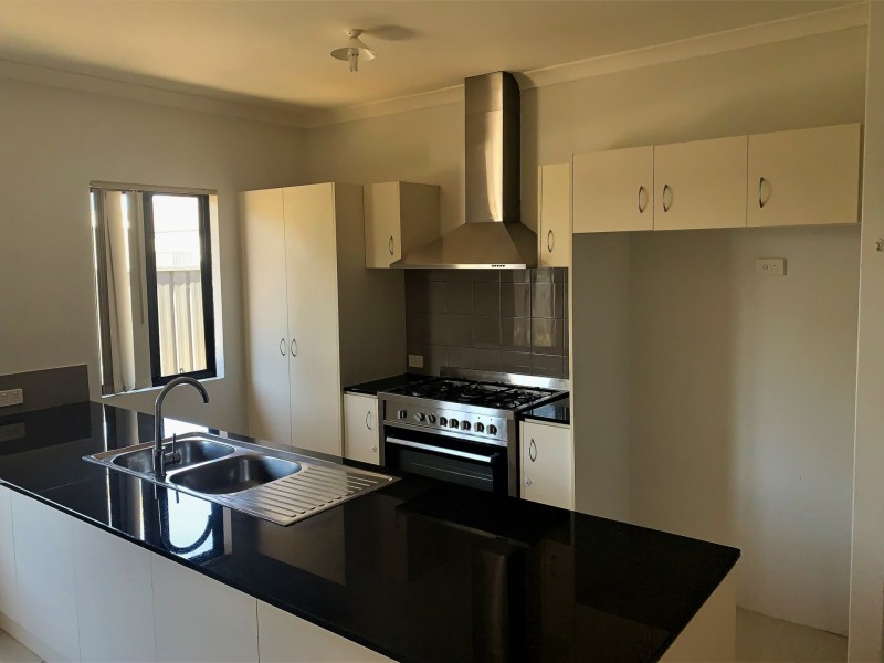 110 Barnevelder Bend, Southern River WA 6110